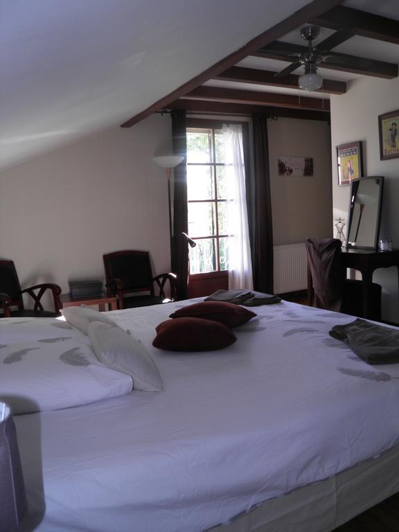Chambres D'Hotes La Vigneronne Senouillac Exterior photo